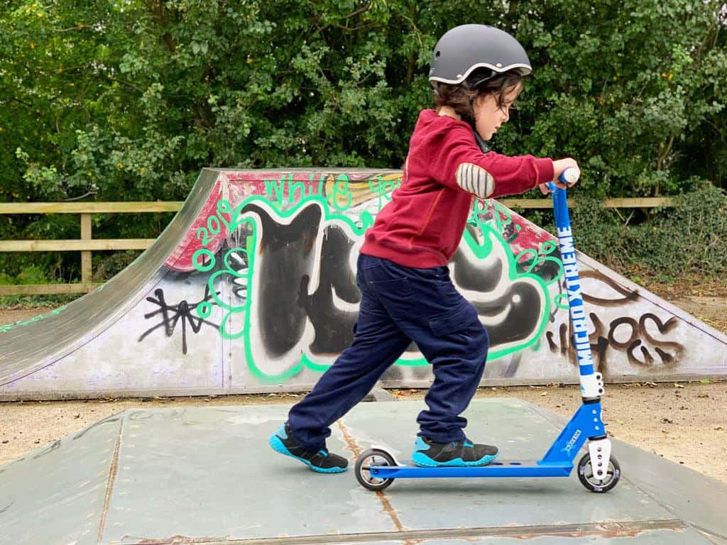 the best trick scooter for 6 year old by The Listed Home